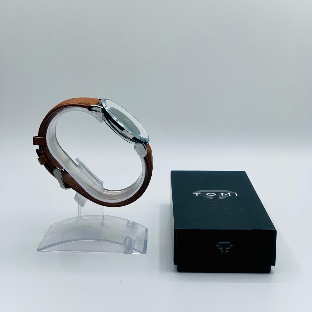 TOMI Classic Brown Leather Watch - Image 2